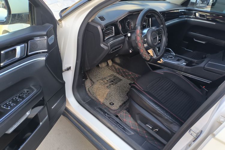 众泰T700 2017款 1.8T 双离合尊享型中控内饰20