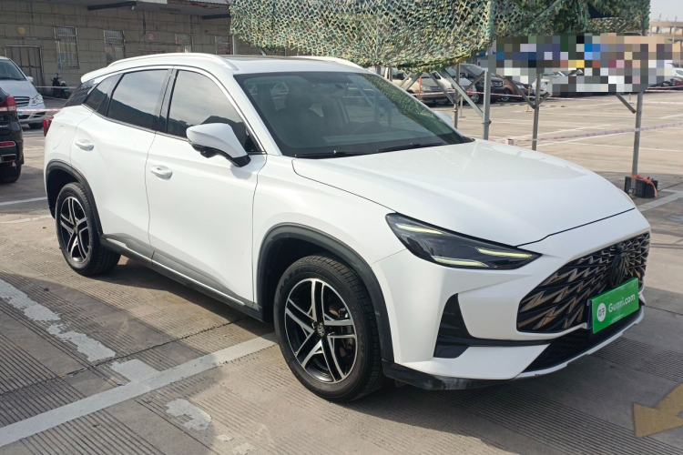 名爵 MG ONE 2022款 α-数智运动系列 1.5T 初创版车身外观3