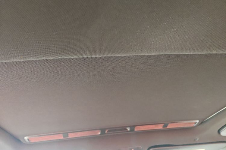 奔驰C级 2020款 C 260 运动版局部细节22