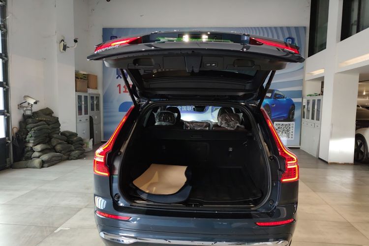 沃尔沃XC60新能源 2024款 T8 插电混动 长续航四驱智远豪华版机舱底盘23