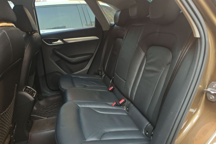 奥迪Q3 2015款 30 TFSI 舒适型中控内饰21