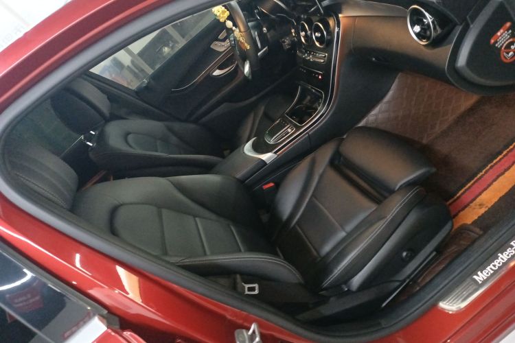 奔驰C级 2020款 改款 C 260 L 运动版局部细节41