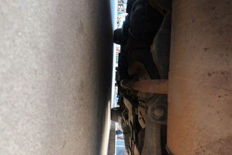 众泰T700 2017款 1.8T 双离合尊贵型局部细节9009