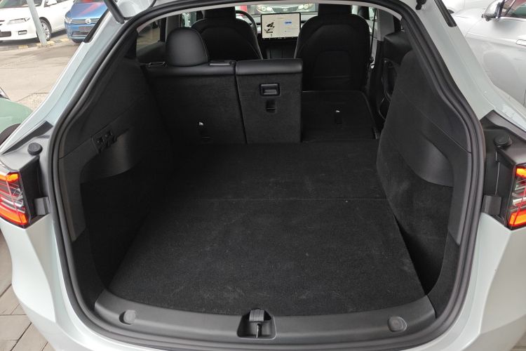特斯拉 Model Y 2023款 后轮驱动版局部细节23