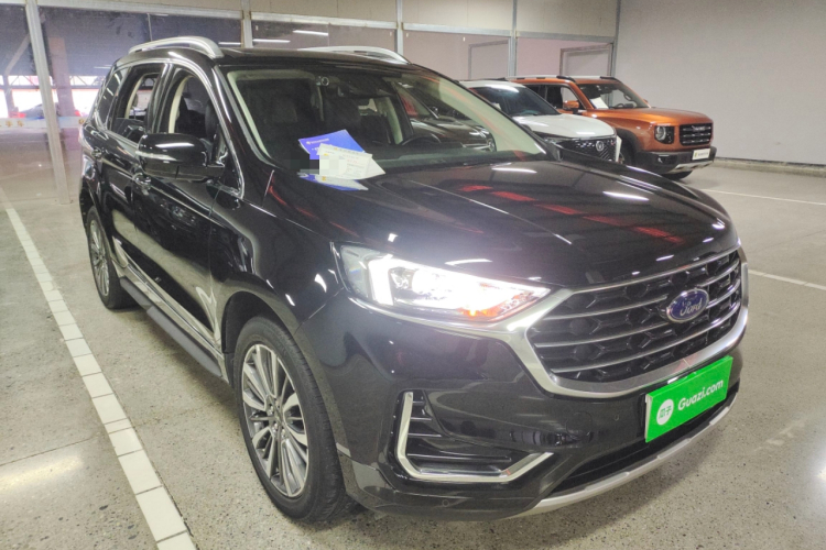 福特 锐界 2021款 改款 PLUS EcoBoost 245 两驱豪锐型 7座车身外观3