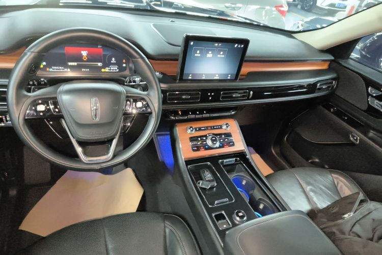 林肯 飞行家(进口) 2020款 3.0T V6全驱尊享版中控内饰16