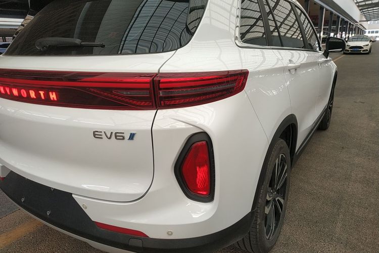 创维汽车 创维EV6 2024款 430 极耀版车身外观9