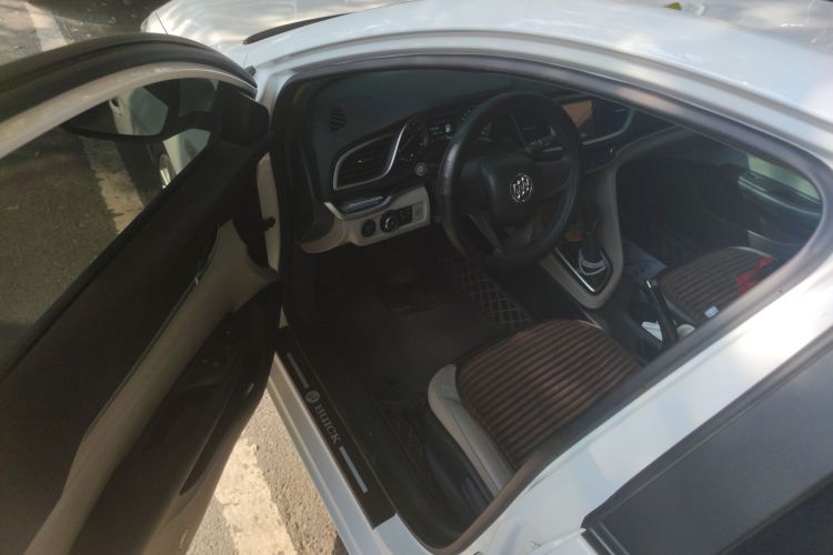 别克 英朗 2021款 典范 1.5L 自动精英型中控内饰7003