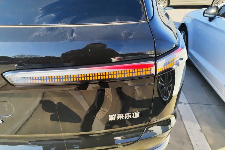 乐道L90 2025款 Max 六座版车身外观9