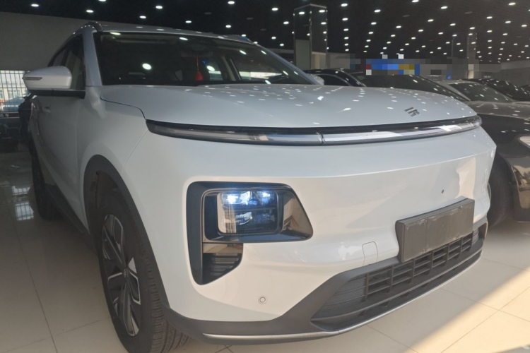 捷途山海L7 2024款 1.5T 120km  ULTRA 5座车身外观3