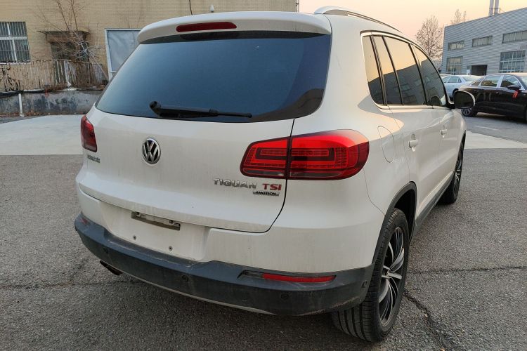 大众 途观 2015款 2.0TSI 自动四驱旗舰版车身外观7