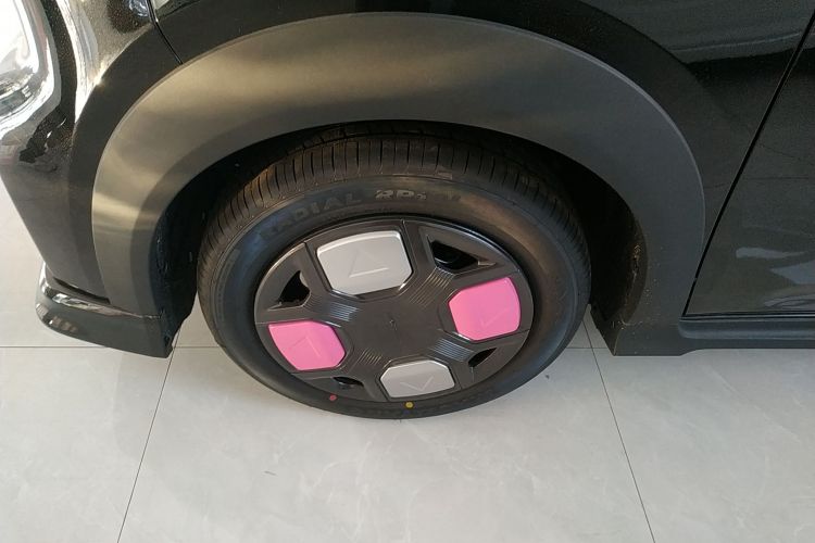 吉利银河 2025款 210km 熊猫卡丁车身外观6007