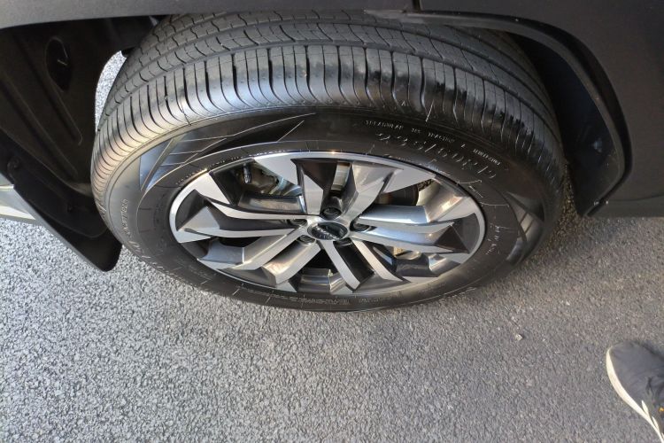 哈弗大狗 PLUS 2023款 2.0T 两驱潮野版Plus车身外观56