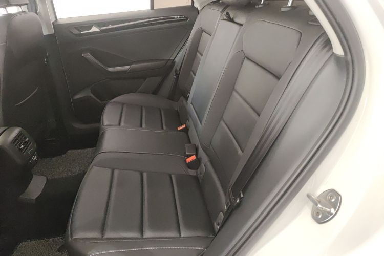 大众 T-ROC探歌 2018款 280TSI DSG两驱舒适型 国V中控内饰21