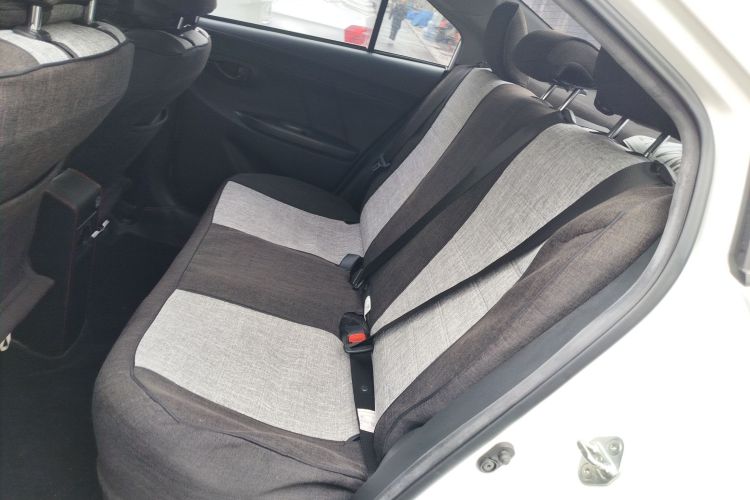 丰田 威驰 2017款 1.5L CVT创行版中控内饰21