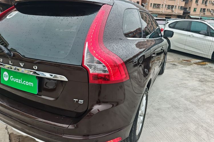 沃尔沃XC60 2017款 T5 智行升级版车身外观9