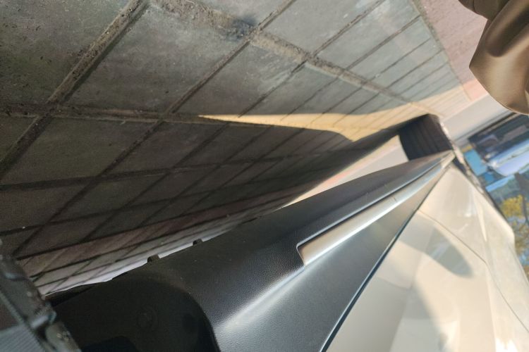 奔驰GLC 2019款 改款 GLC 260 L 4MATIC 豪华型局部细节9002