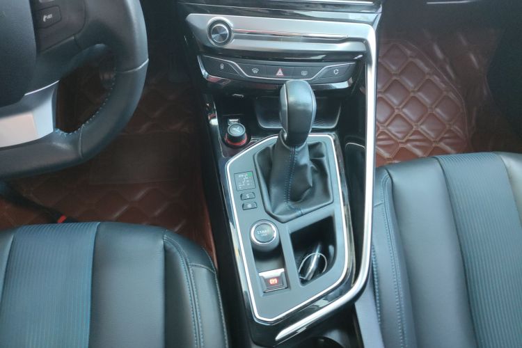 标致308 2016款 350THP 自动尊贵版中控内饰18