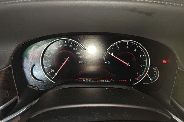 宝马7系 2016款 730Li 领先型中控内饰14