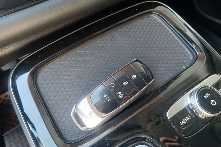 埃安 AION S 2020款 魅 580中控内饰7001