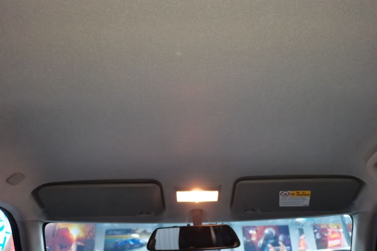 铃木 雨燕 2016款 1.5L 自动时尚型酷玩版中控内饰22