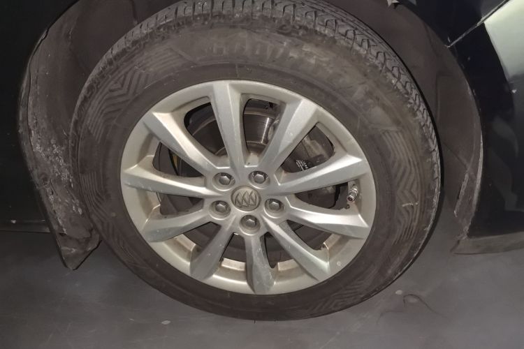 别克 英朗 2013款 GT 1.6L 自动时尚版车身外观10