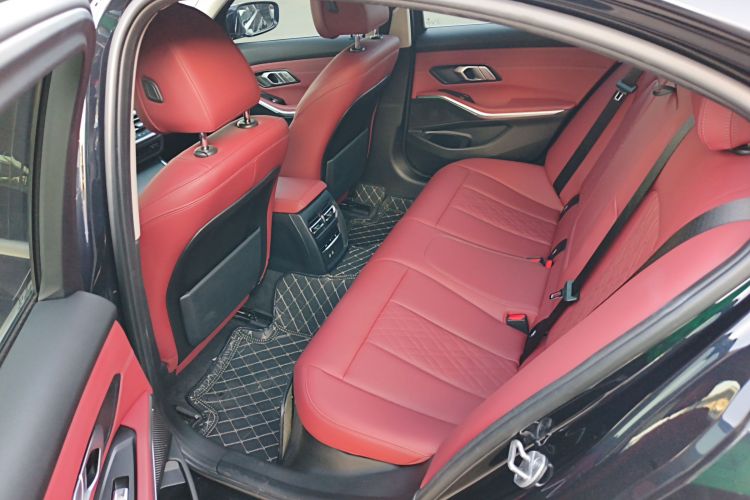 宝马3系 2022款 325i M运动套装中控内饰21