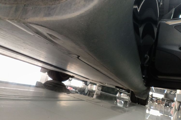 特斯拉 Model Y 2021款 标准续航后驱版局部细节9001