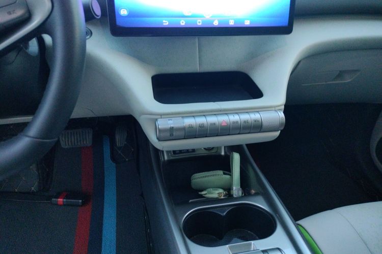 比亚迪 海豚 2021款 405km 时尚版中控内饰18