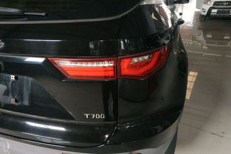 众泰T700 2017款 1.8T 双离合尊贵型车身外观9