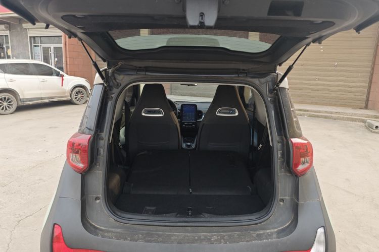 奇瑞 小蚂蚁 2022款 甜粉款 半糖版 磷酸铁锂 29.2kWh 30kW 301km机舱底盘23