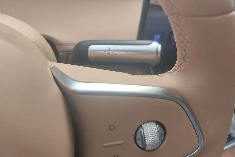 鸿蒙智行 享界S9 2024款 纯电 Ultra 四驱旗舰版中控内饰18