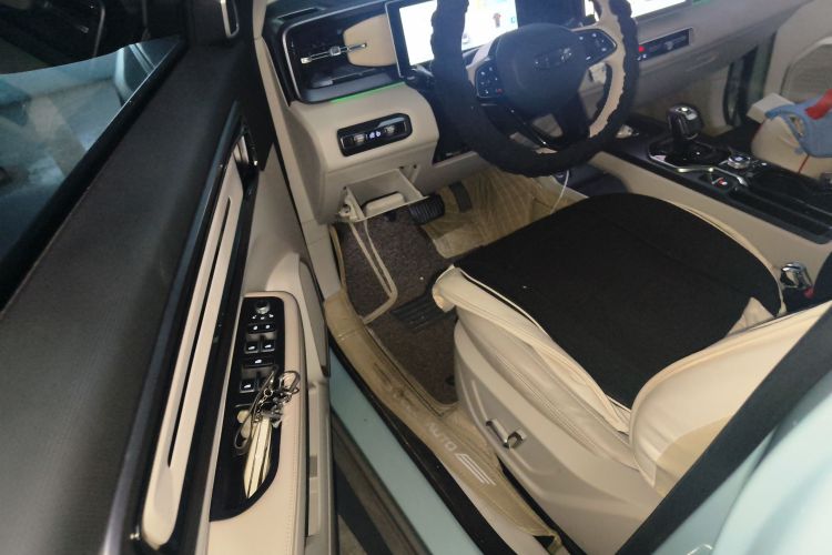 吉利汽车 吉利icon 2023款 1.5TD 巧克力醇臻版中控内饰20