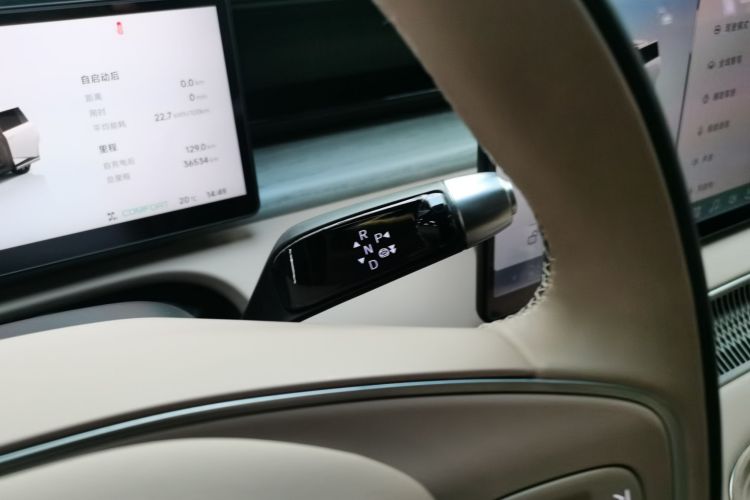 小鹏X9 2024款 640四驱高性能Max局部细节18