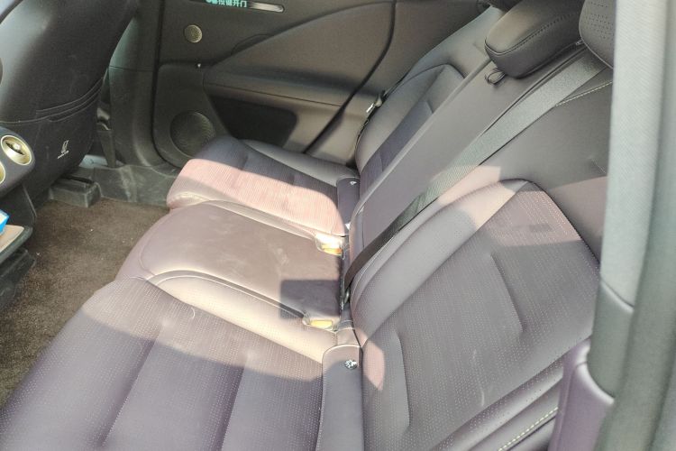 阿维塔07 2024款 Pro+增程版中控内饰21