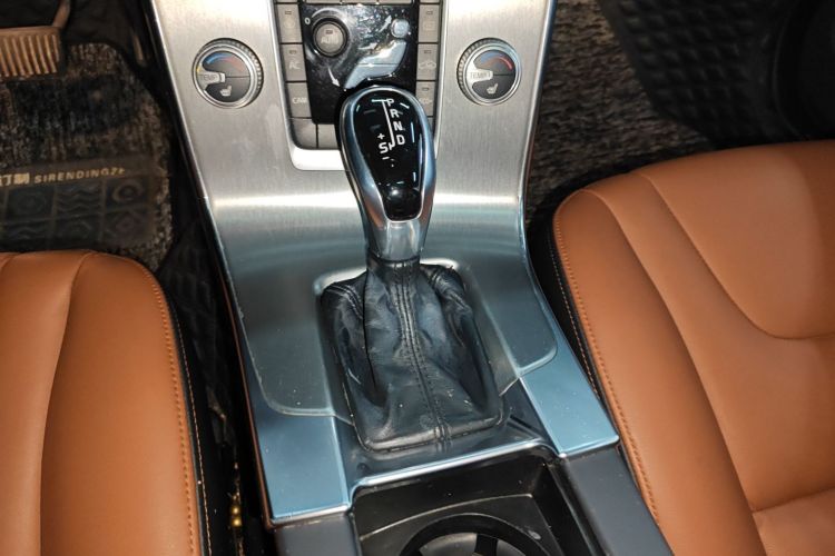 沃尔沃S60 2016款 S60L T4 智远版局部细节18