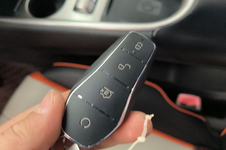 比亚迪 海豚 2021款 405km 时尚版中控内饰11