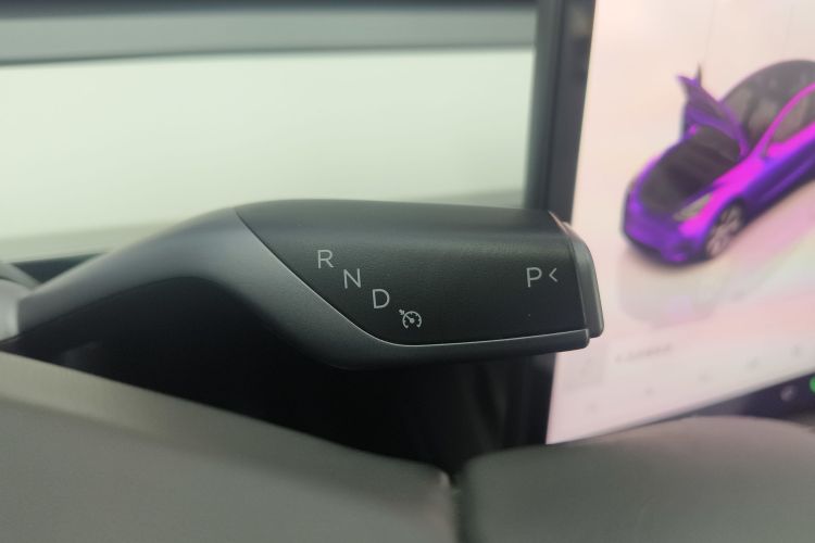 特斯拉 Model Y 2022款 改款 后轮驱动版局部细节18