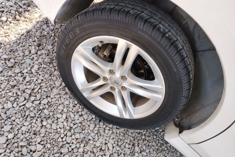 奔腾B30 2017款 1.6L 自动舒适型车身外观6003