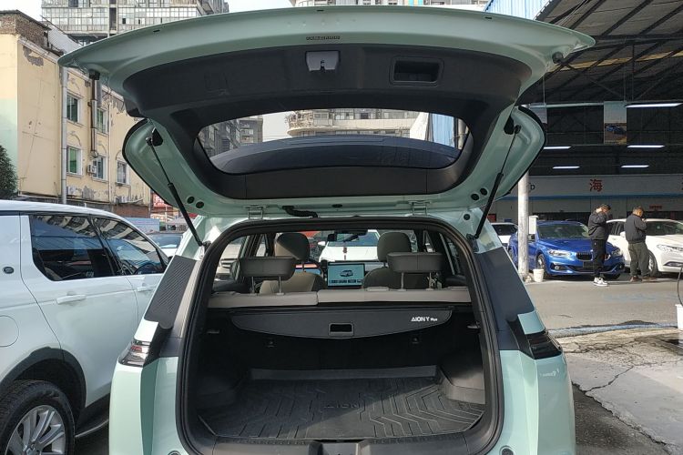 埃安 AION Y 2023款 Plus 510 智领版机舱底盘23