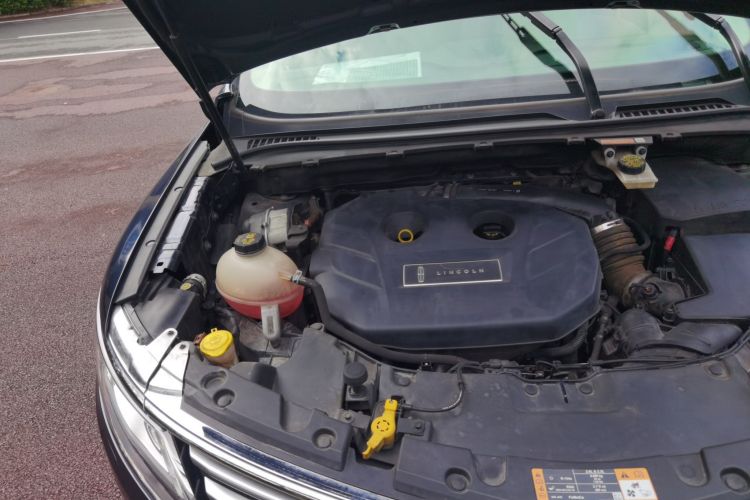 林肯MKC 2017款 2.0T 四驱尊雅版局部细节9006