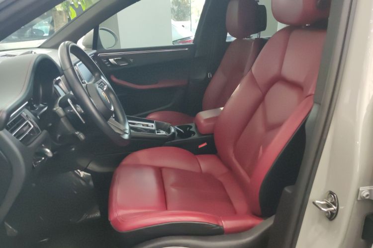 保时捷 2023款 Macan 2.0T中控内饰19