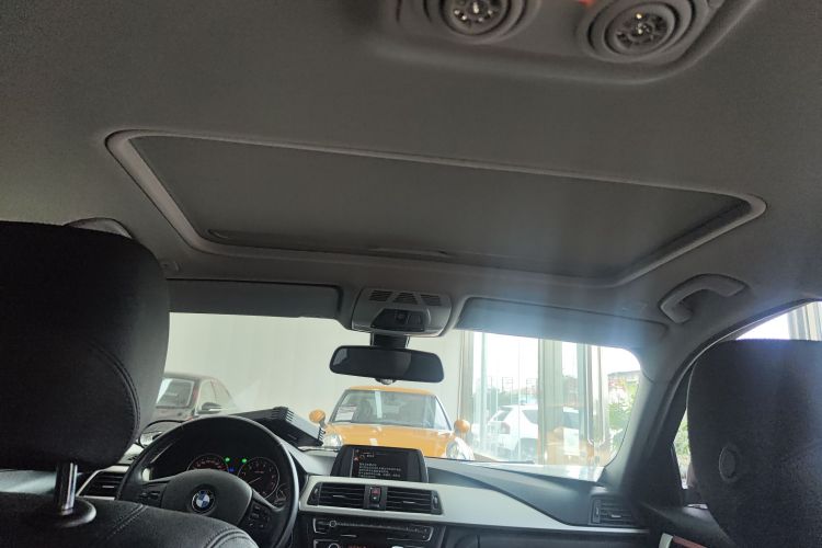 宝马3系 2015款 320Li 时尚型局部细节22