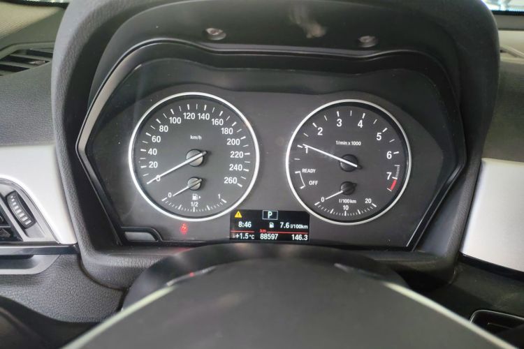 宝马X1 2016款 sDrive18Li 尊享型中控内饰14