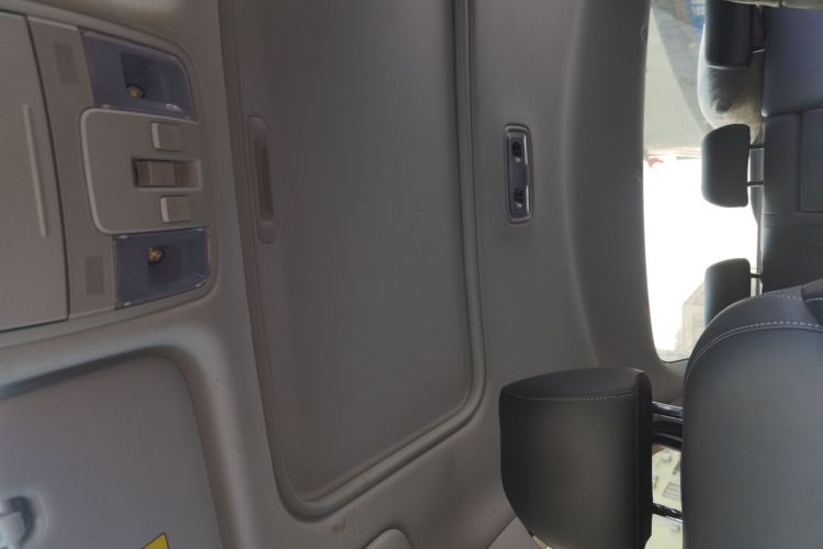 起亚K3 2019款 1.5L CVT智享互联版中控内饰22