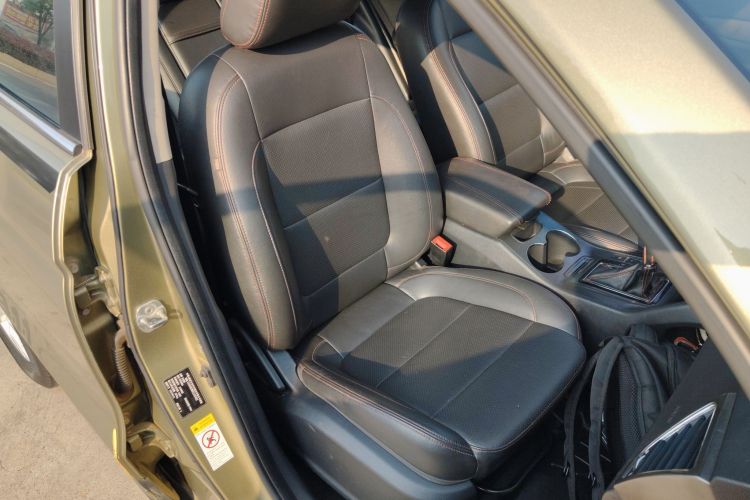 长安CS75 2014款 1.8T 自动精英型 国IV局部细节41