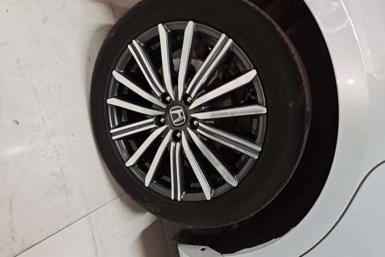 本田 艾力绅 2024款 2.0L e:HEV 豪华版车身外观6008