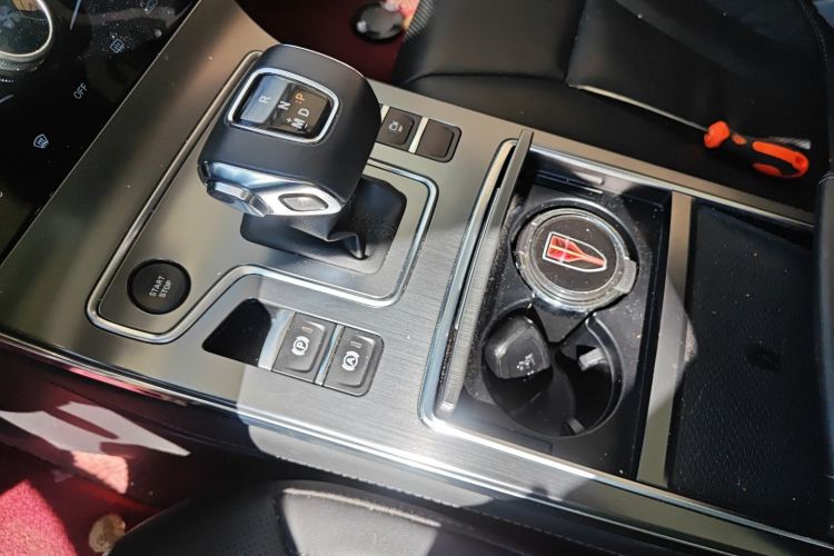 红旗H5 2022款 经典款 1.8T 自动智联旗畅版局部细节18