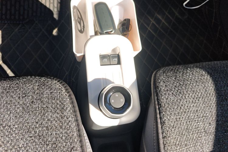 吉利银河 2025款 210km 熊猫卡丁局部细节18