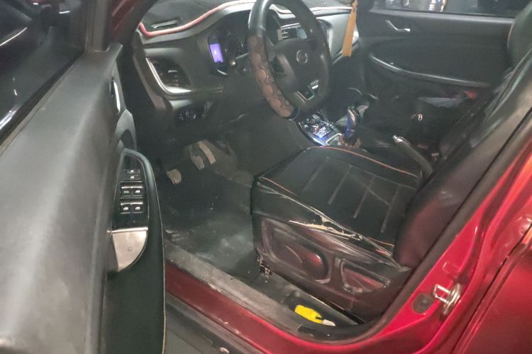 陆风X2 2017款 1.6L 手动精英版中控内饰20